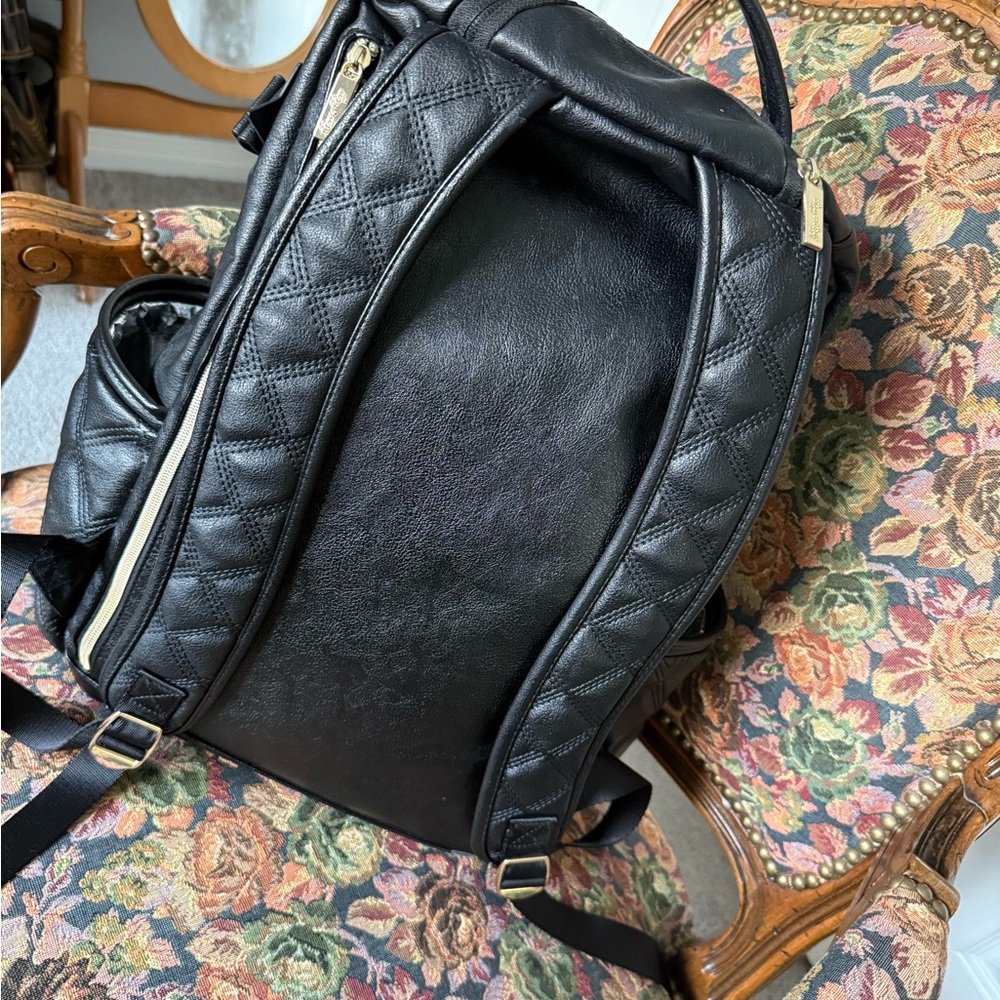 Itzy Ritzy Black and Gold Quilted Diaper Backpack - Picture 7 of 16